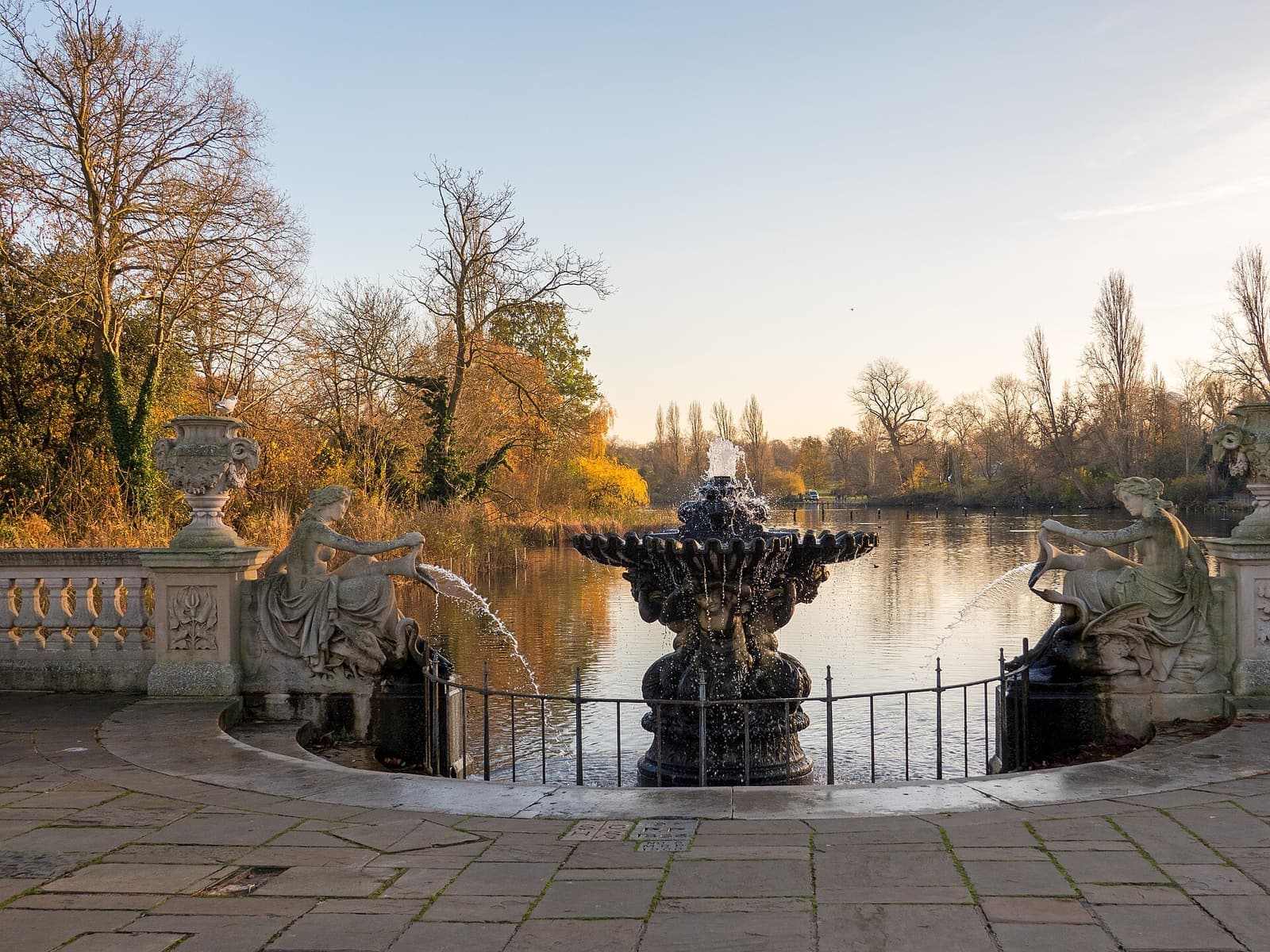 Looking over the Long Water from the Italian Gardens in autumn